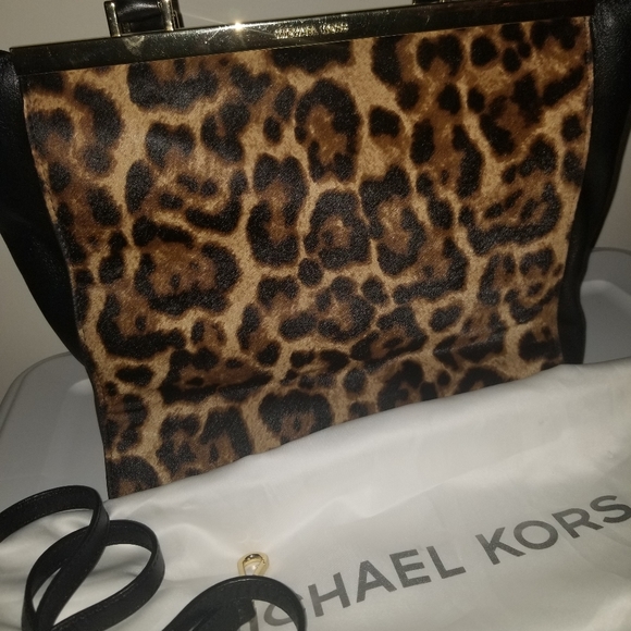 ❌ Sold ❌ Michael Kors Lana Leopard Print Haircalf Leather Bag - Picture 3 of 10